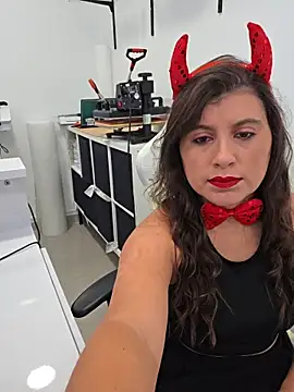 Snapshot of GatitaXD27 chatting on 11-01-25, 10:28 GatitaXD27 online show from 11-01-25, 10:28