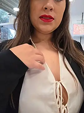 Snapshot of GatitaXD27 chatting on 11-08-25, 10:04 GatitaXD27 online show from 11-08-25, 10:04