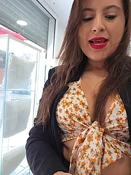 Snapshot of GatitaXD27 chatting on 11-15-25, 09:50 GatitaXD27 online show from 11-15-25, 09:50