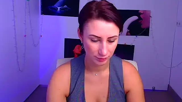 Loren Moa online show from 12-12-24, 04:21