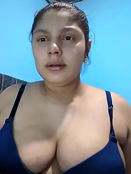 Snapshot of george_jonnes chatting on 03-18-25, 06:37 george jonnes online show from 03-18-25, 06:37