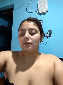 Snapshot of george_jonnes chatting on 09-13-25, 02:17 george jonnes online show from 09-13-25, 02:17