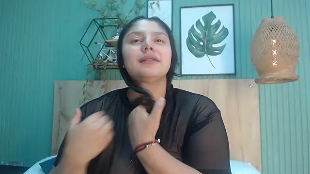 Snapshot of george_jonnes chatting on 10-16-25, 09:54 george jonnes online show from 10-16-25, 09:54