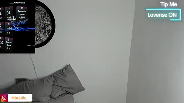 Snapshot of mike_belle chatting on 11-28-25, 03:09 mike belle online show from 11-28-25, 03:09