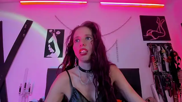 Snapshot of Little_Naughtty chatting on 10-05-25, 02:04 Little Naughtty online show from 10-05-25, 02:04