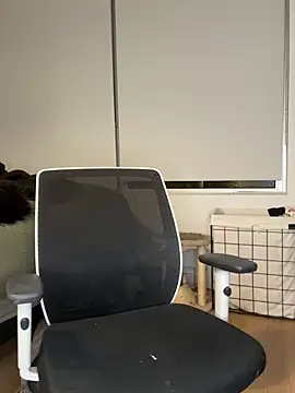 nerdynina online show from 02-02-25, 01:12