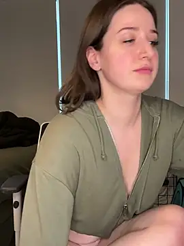 nerdynina online show from 02-16-25, 08:22