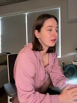 nerdynina online show from 03-09-25, 07:05