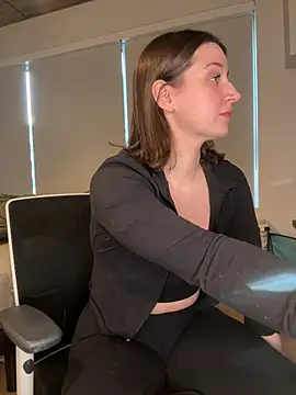 nerdynina online show from 03-14-25, 10:16