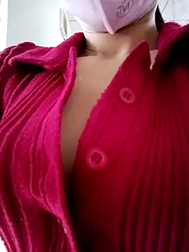 Snapshot of ___Erin___ chatting on 02-28-25, 03:37 Erin online show from 02-28-25, 03:37