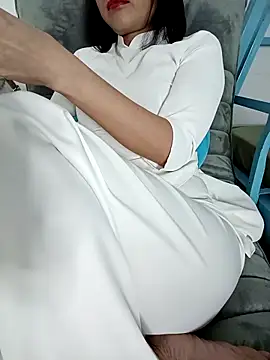 Snapshot of ___Erin___ chatting on 09-10-25, 03:12 Erin online show from 09-10-25, 03:12