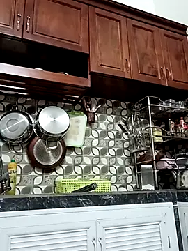 Snapshot of ___Erin___ chatting on 11-21-25, 02:54 Erin online show from 11-21-25, 02:54