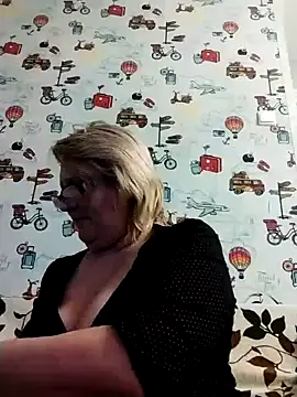 Forest-Lady online show from 12-26-24, 03:42