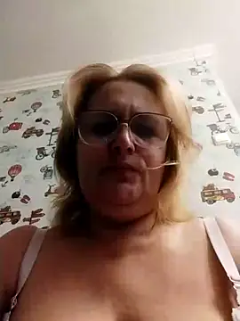 Forest-Lady online show from 09-17-25, 06:53