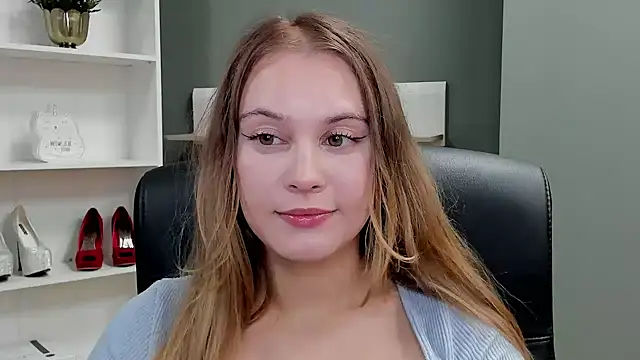 kitty valeria online show from 10-14-25, 08:42