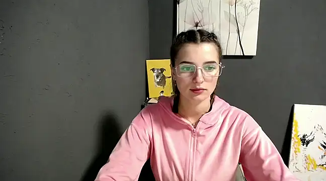 lady olivia  online show from 12-12-24, 05:59