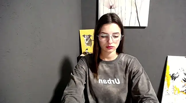 lady olivia  online show from 02-17-25, 01:32