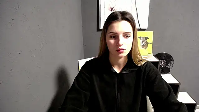 lady olivia  online show from 12-20-25, 01:07