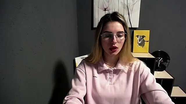 lady olivia  online show from 04-04-26, 11:18