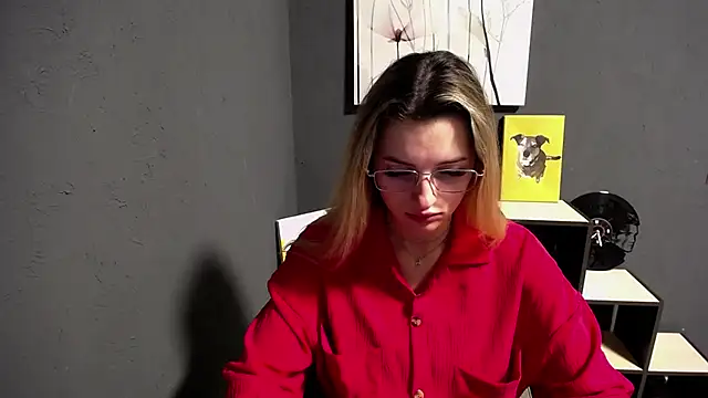 lady olivia  online show from 04-24-26, 11:56