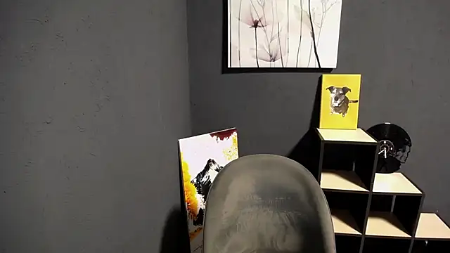 lady olivia  online show from 04-25-26, 12:19