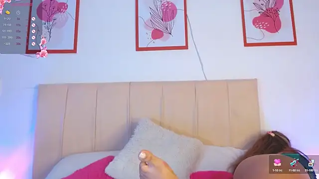 Snapshot of elianabrown chatting on 01-09-25, 08:33 elianabrown online show from 01-09-25, 08:33