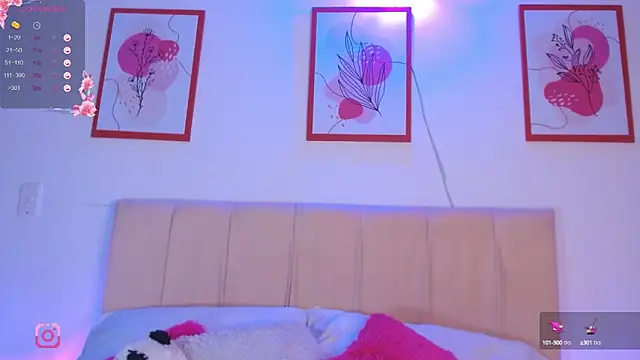 Snapshot of elianabrown chatting on 01-29-25, 10:43 elianabrown online show from 01-29-25, 10:43