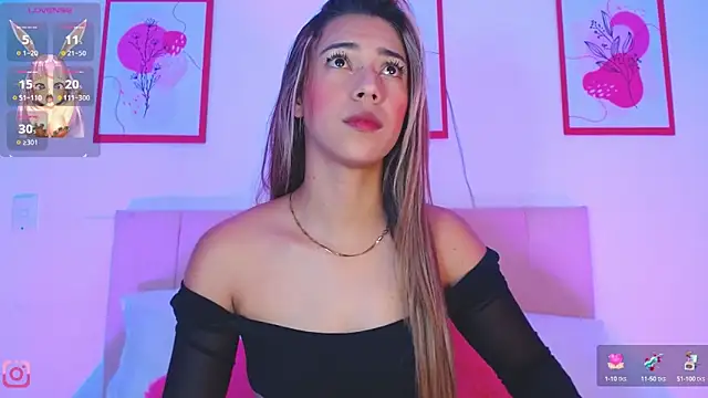 Snapshot of elianabrown chatting on 03-08-25, 10:13 elianabrown online show from 03-08-25, 10:13
