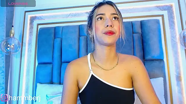 Snapshot of elianabrown chatting on 03-21-25, 10:50 elianabrown online show from 03-21-25, 10:50