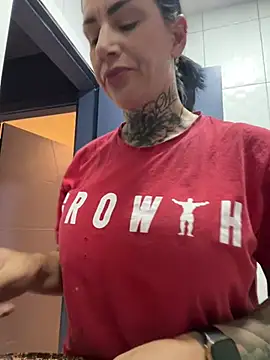 YasmimBrasil online show from 04-22-26, 06:16