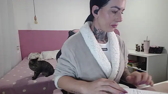 YasmimBrasil online show from 07-21-26, 06:16