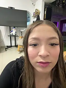 Victoria Adams14 online show from 12-19-25, 03:02