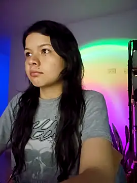 Snapshot of azumiichan chatting on 01-22-25, 04:13 azumiichan online show from 01-22-25, 04:13