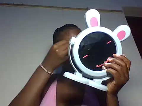 Snapshot of hot_nina chatting on 02-20-26, 06:37 hot nina online show from 02-20-26, 06:37