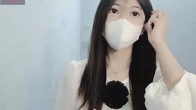 Snapshot of tanhxiu chatting on 12-12-24, 04:10 tanhxiu online show from 12-12-24, 04:10