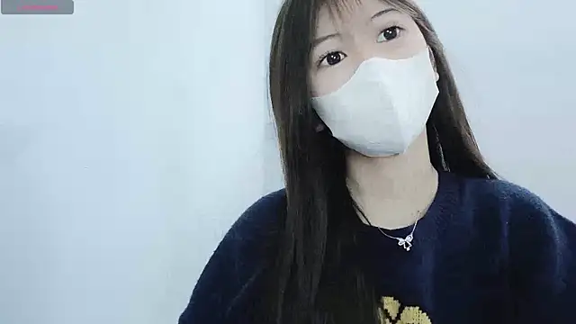 Snapshot of tanhxiu chatting on 12-17-24, 02:22 tanhxiu online show from 12-17-24, 02:22