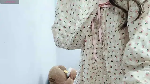 Snapshot of tanhxiu chatting on 12-28-24, 04:30 tanhxiu online show from 12-28-24, 04:30