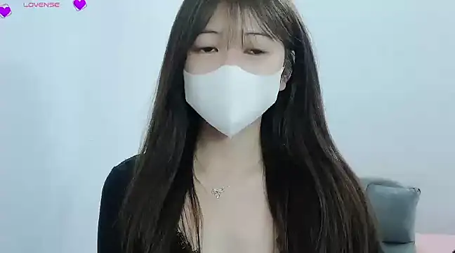 Snapshot of tanhxiu chatting on 01-04-25, 02:35 tanhxiu online show from 01-04-25, 02:35