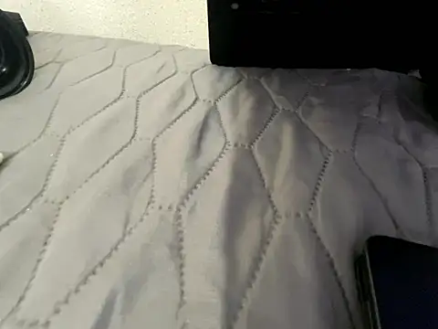 Snapshot of femboyxx69 chatting on 04-15-26, 08:09 femboyxx69 online show from 04-15-26, 08:09