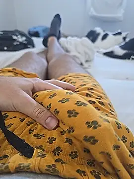 Snapshot of tibi2003_10 chatting on 09-20-25, 10:49 tibi2003 10 online show from 09-20-25, 10:49