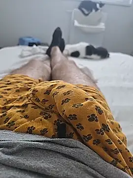 Snapshot of tibi2003_10 chatting on 12-16-25, 11:37 tibi2003 10 online show from 12-16-25, 11:37