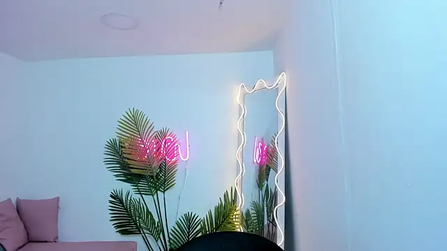 Chiara tay online show from 01-18-25, 07:15