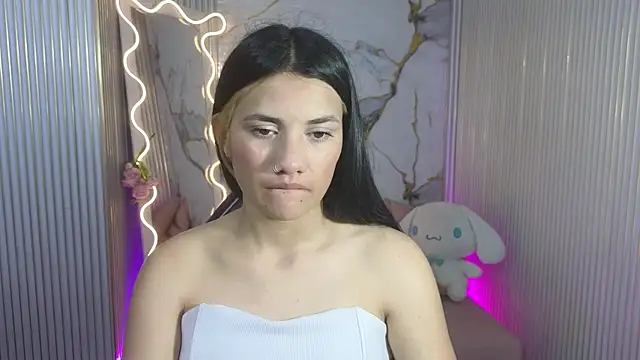 Chiara tay online show from 04-18-26, 07:07