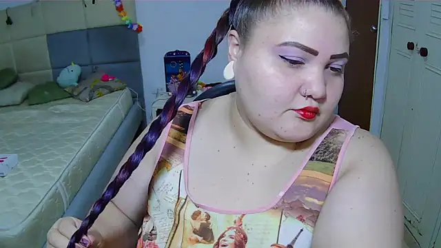 Snapshot of Jones_alexia chatting on 04-18-26, 05:00 Jones alexia online show from 04-18-26, 05:00