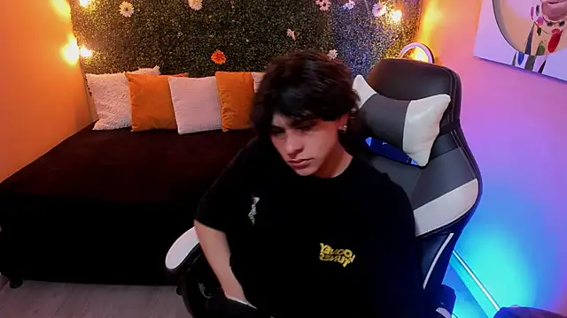 Luke Howland online show from 12-05-24, 08:22