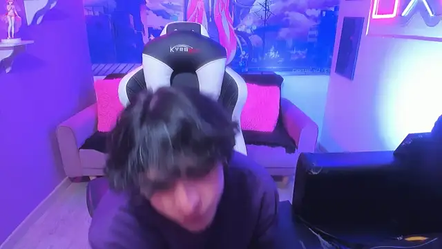 Luke Howland online show from 12-10-24, 01:44