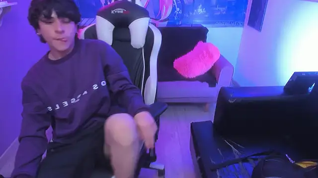 Luke Howland online show from 12-10-24, 05:22