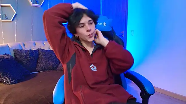 Luke Howland online show from 12-19-24, 08:13