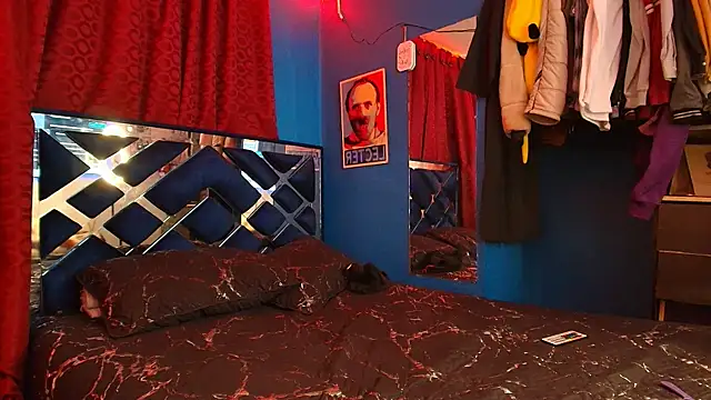 Luke Howland online show from 02-12-25, 12:37