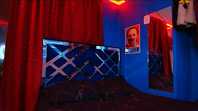 Luke Howland online show from 10-15-25, 02:01